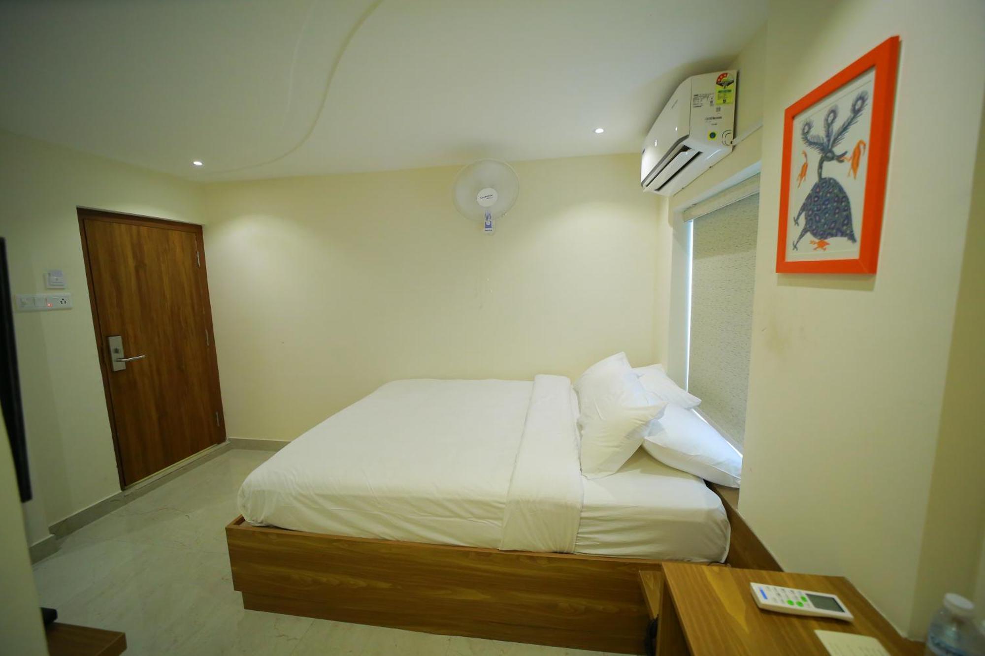 Dhruv Elite And Banquets Hotel Hyderabad Exterior foto