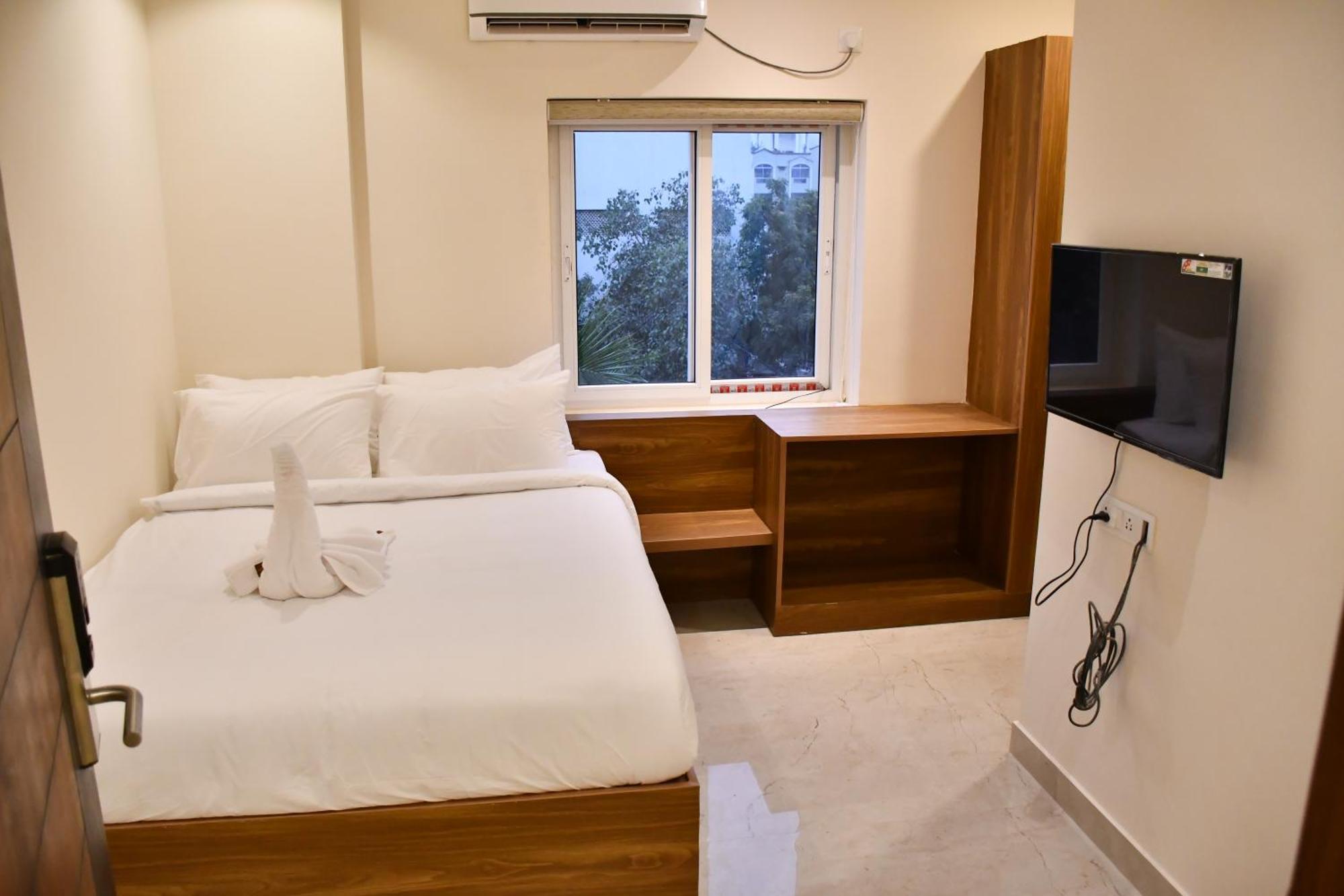 Dhruv Elite And Banquets Hotel Hyderabad Exterior foto